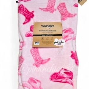 Wrangler Pink Boots And Hats Western Print Plush Cowgirl Blanket